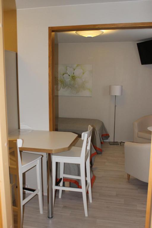 Motelli Jaetkaenkolo Pello Habitación foto